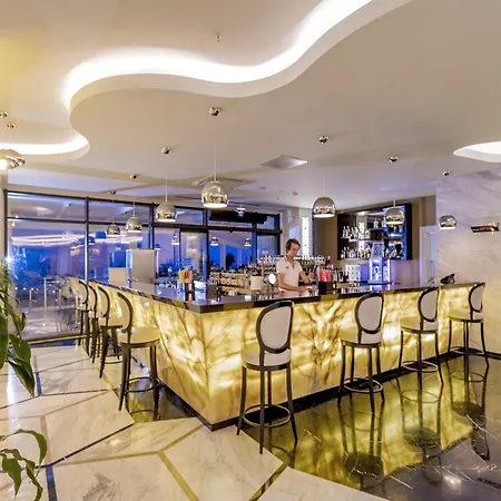 天狼星豪华酒店 酒店 5*